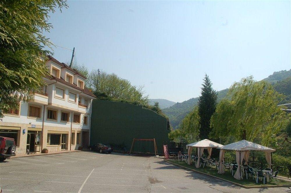 Hotel Penagrande Cangas De Narcea Exteriör bild