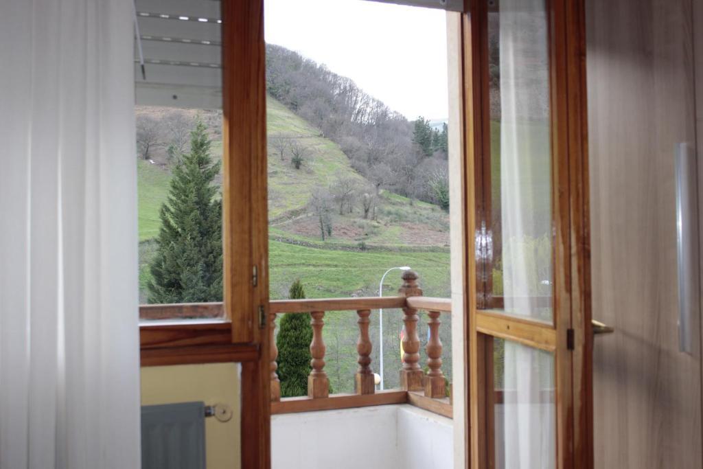 Hotel Penagrande Cangas De Narcea Exteriör bild
