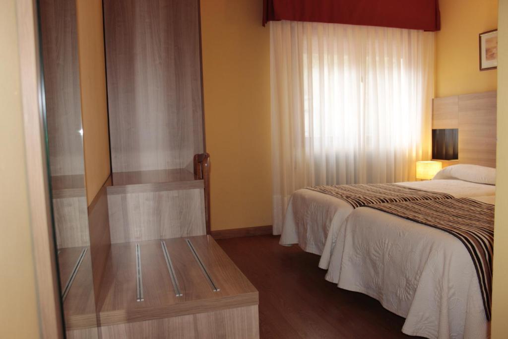 Hotel Penagrande Cangas De Narcea Rum bild