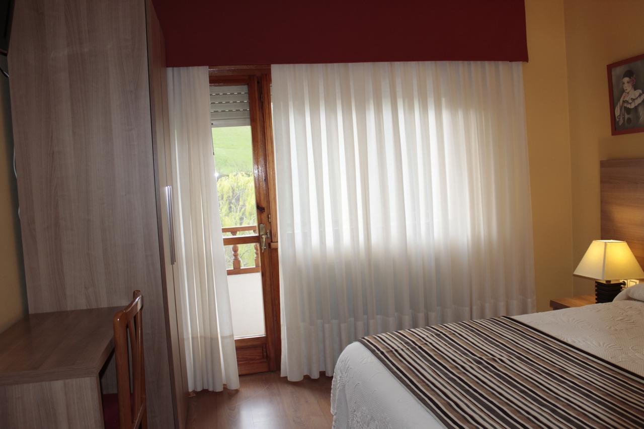 Hotel Penagrande Cangas De Narcea Exteriör bild