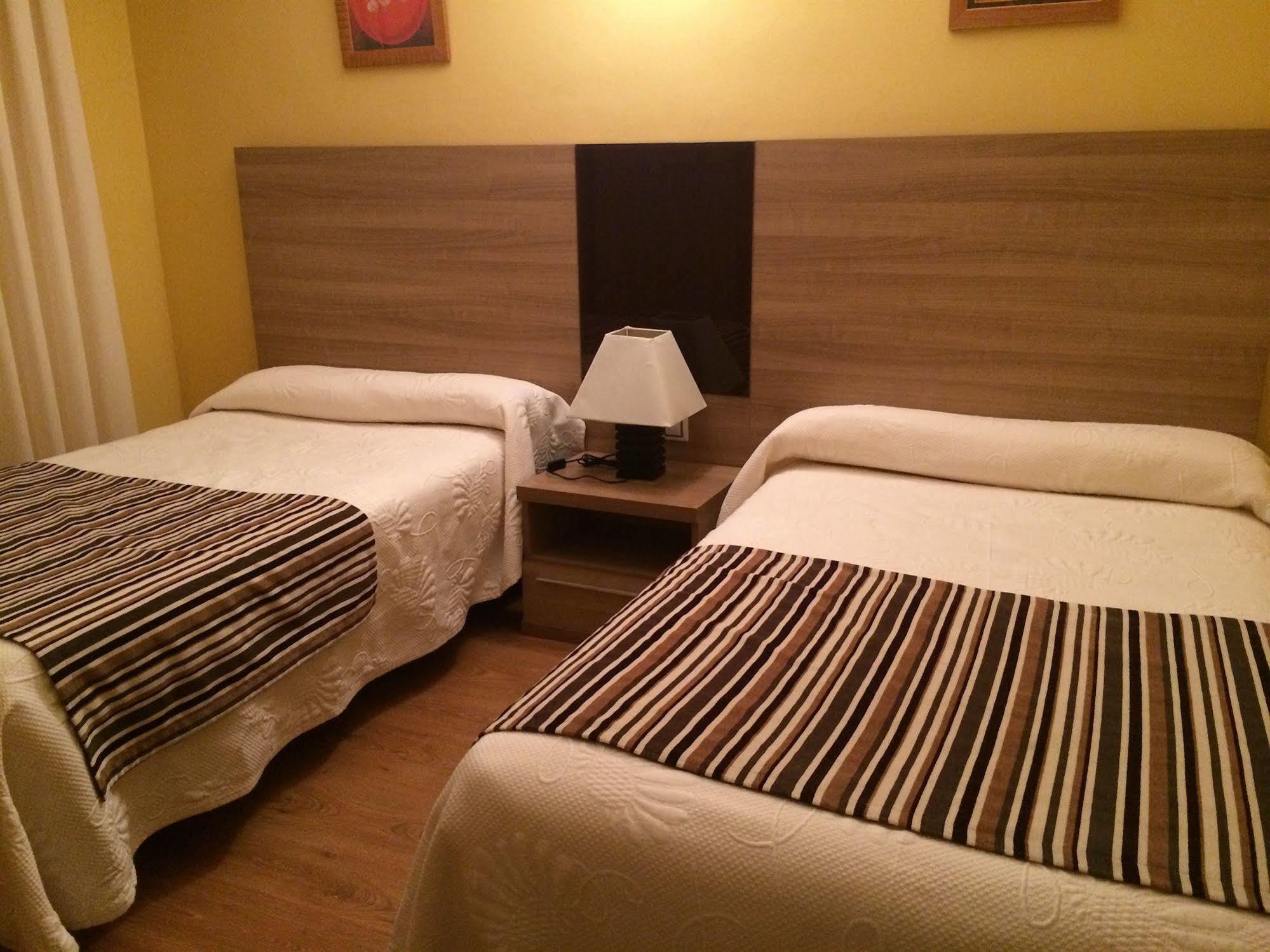 Hotel Penagrande Cangas De Narcea Exteriör bild