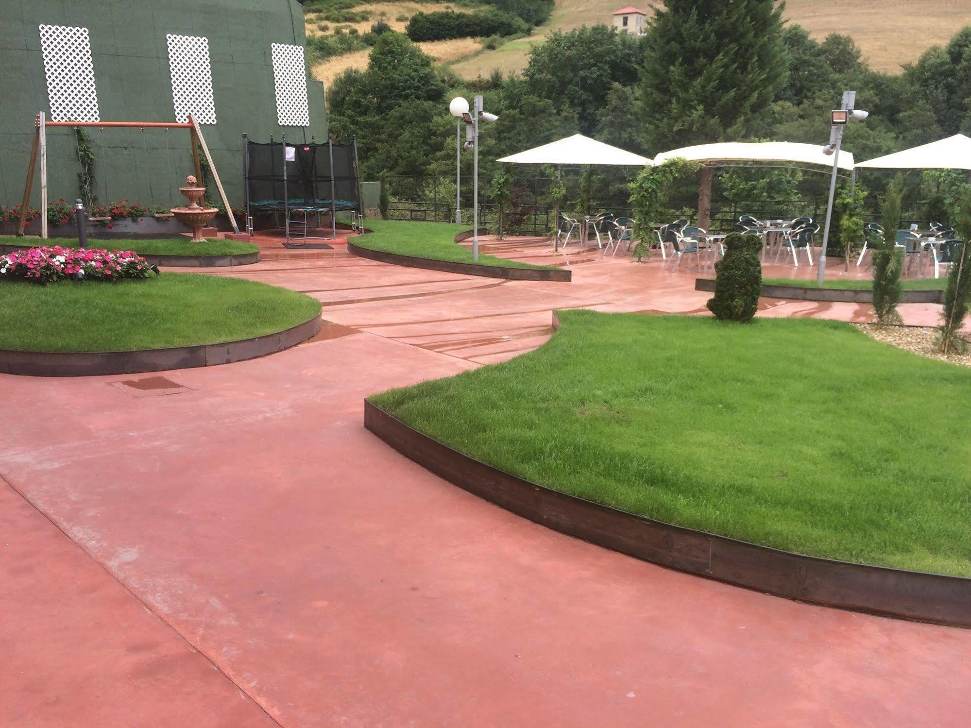 Hotel Penagrande Cangas De Narcea Exteriör bild