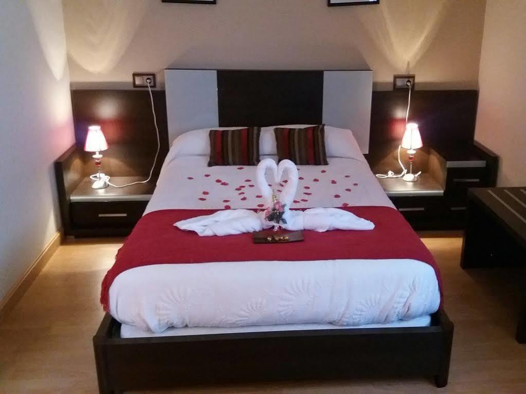 Hotel Penagrande Cangas De Narcea Exteriör bild